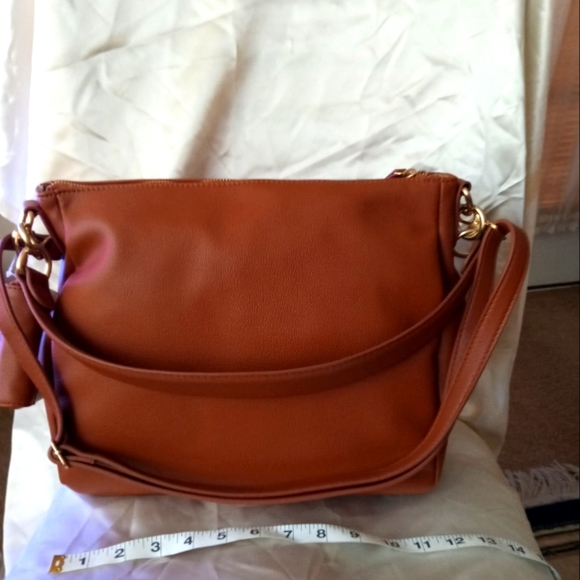 Time and Tru Izzy Hobo Handbag with Bonus Removable Pouch - Picture 2 of 3